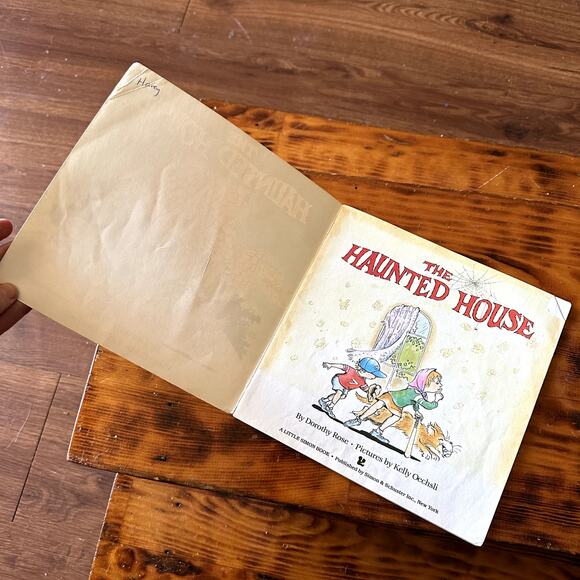 Vintage 1986 The Haunted House Paperback Book - Picture 3 of 11